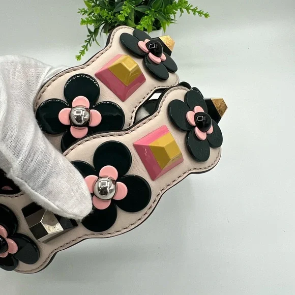 Fendi strap like new Authentic 😍 - Picture 2 of 6